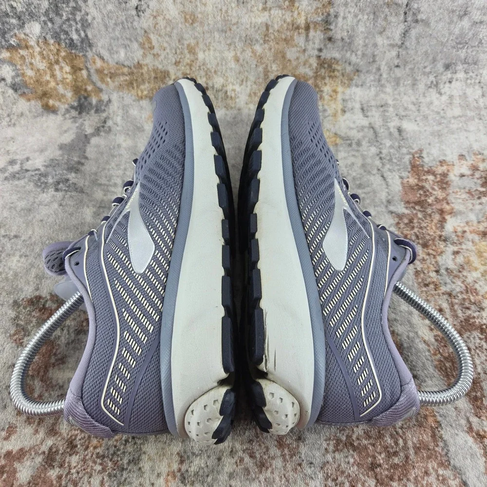 Brooks Ghost 12 Running Shoes Womens  8.5D Purple Low Top Lace Up Sneakers